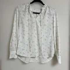 earth music&ecology 花柄長袖ブラウス S