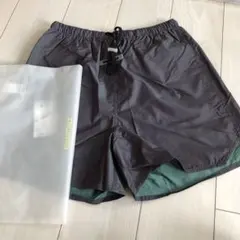 未使用 ESSENTIALS ナイロン ショーツ 玉虫色 S FOGのサムネイル