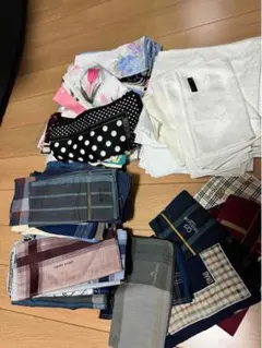 葬儀用も含め　ブランドハンカチなど　衝撃の約150枚　まとめ売り
