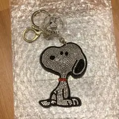 スヌーピー キラキラ　ラインストーン　チャーム　キーホルダー　しまむら