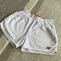 ホワイトショートパンツ オレンジウエストバンド