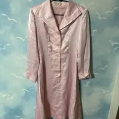 【上品な光沢感】ピンク サテン調 ロングジャケット／コート