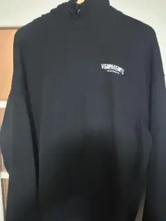 VETEMENTS フード付きパーカー ブラックのサムネイル