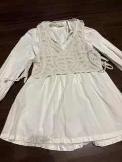 ZARA クロシェ編みレイヤード風ブラウス ホワイト