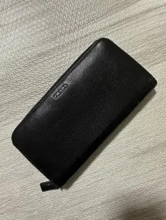 PRADA ブラックレザー 長財布　美品