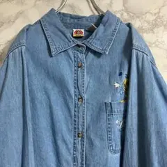 ルーニーテューンズ　ワンポイント刺繍　シャンブレーシャツ　水色　Ｌ　デニム☆