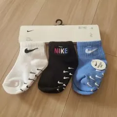 ♦︎新品タグ付き♦︎Nike ベビー靴下 3足セット 12-24M