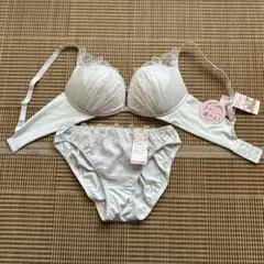 しまむら チュールラメ ブラジャー ショーツ セット LLのサムネイル