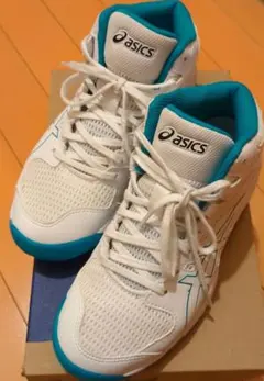 【ASICS ダンクショット ジュニア　バスケットシューズ22.5cm】