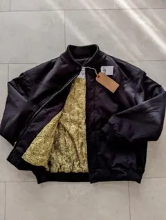 ダービージャケット　ブラックxゴールド