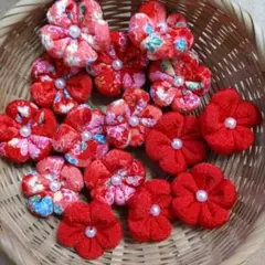 (テ)五つ花吊るし飾りちりめん細工(15個約3.5cm)