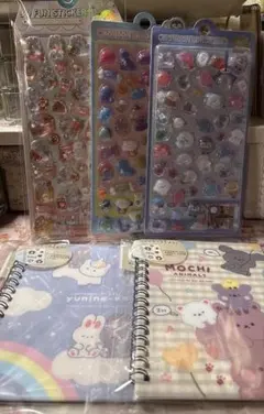 ３Dシール③個シール帳②冊お安く提供中♡