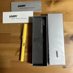 Item thumbnail for item 2139006c-8416-401c-b000-5c4046736411