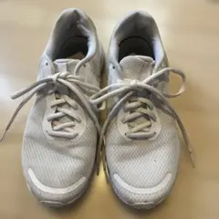 ナイキ NIKE W レボリューション 7 白/白　24センチ　通学