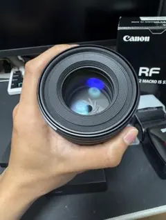 Canon RF 85mm F2 MACRO IS STMのサムネイル