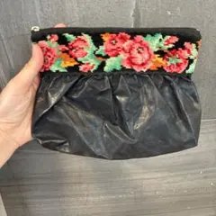 FELLER 黒 フラワー　ポーチ