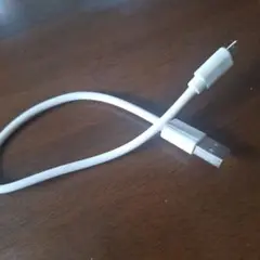 USB-A to Micro USBケーブル ホワイト