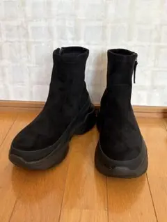 Item thumbnail for item 3bdbab7d-6960-40bd-8794-511e622444be