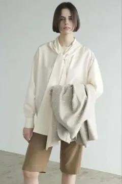 2026年最新】bow tie hoodie shirtの人気アイテム - メルカリ