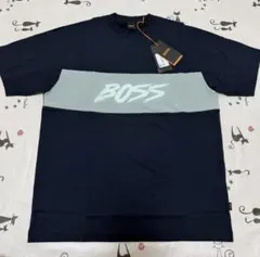 HUGO BOSS 新品未使用　Round Neck メンズ　tシャツMのサムネイル