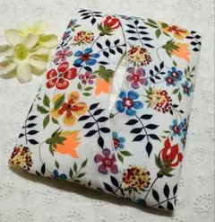 ハンドメイド ポケットティッシュケース　おしゃれ　リバティ