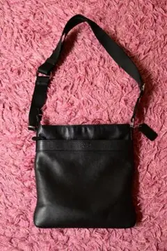 コーチ　ショルダーバッグ　メンズ　美品