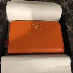 新品未使用☆プラダ 財布 ☆値下げ☆