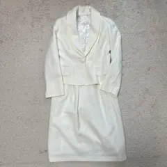 【未使用に近い】セットアップホワイトスーツセット ジャケットとスカート