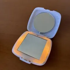 ライト付き コンパクトミラー 手鏡 白