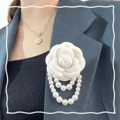 コサージュ 白 花 パール 入学式 卒業式 フォーマル 結婚式 ブローチ