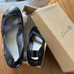 Clarks ブラックレザー フラットシューズ UK4 37