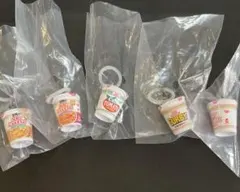日清カップヌードル めじるしアクセサリー　５種セット
