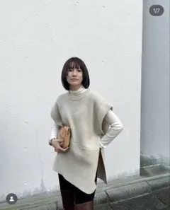 大人気プレインピープルフェイクファーオフタートルベストアイボリー