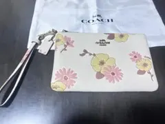 COACH 花柄 リストレット ポーチ　未使用のサムネイル