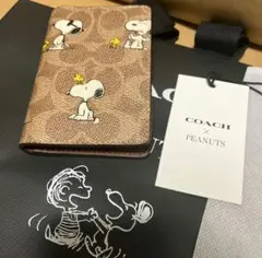 完売品 COACH X PEANUTS スヌーピー 縦型定期入B カードケース