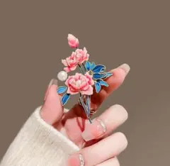 ブローチ花大人可愛いセレモニー中華シノワズリピンク上品アクセサリー牡丹パール白青