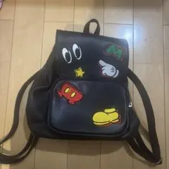 ディズニー刺繍の黒いリュック