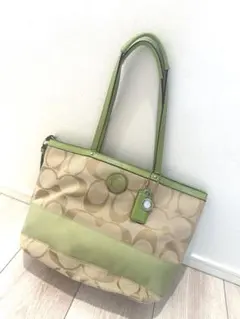 【COACH】コーチ　シグネチャー ライトグリーントートバッグ