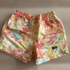 2から3歳児向け　patagonia 花柄 ハーフパンツ