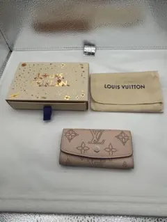 ルイヴィトン マヒナ モノグラム ミュルティクレ 4連キーケース M82760