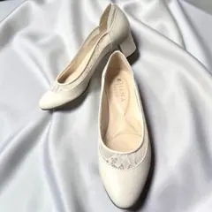 美品☆DAIANA WELL FIT アイボリーパンプス オケージョンのサムネイル