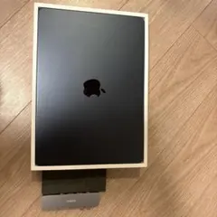 【超美品】MacBook Air 13″ M3/8GB/256GB ハブ付き