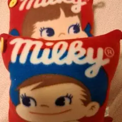 不二家 ミルキー ペコちゃん ポコチヤンペアクッション