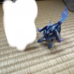ポケモン フィギュア ブラッキー シャンデラ 2体セット - メルカリ