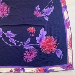 used JAPANESE vintage Flower scarfのサムネイル