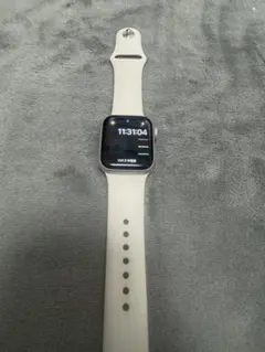 Apple Watch SE（第2世代）スターライト 本体 バッテリー100%