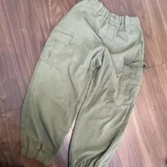 シ*ガ様 GU カーゴパンツ　130