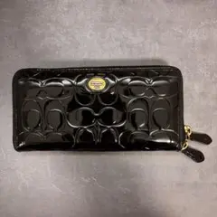 COACH Op Art Patent Leather AccordionZip