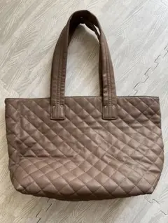 トートバッグ キルティング A4収納可　　　　 合皮 グレージュ