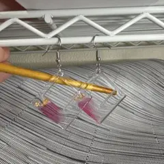 アクリル製ピアス 透明 ピンク金具アレルギー対応